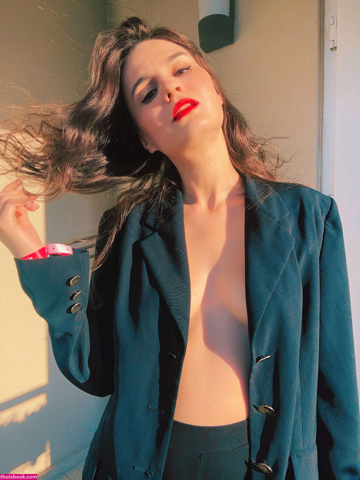 Tonya Rozatti Photo #8