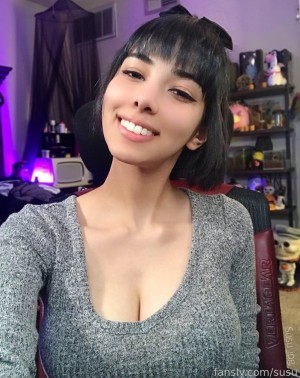 Swimsuit Succubus Photo #5