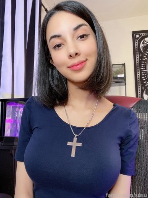 Swimsuit Succubus Photo #8