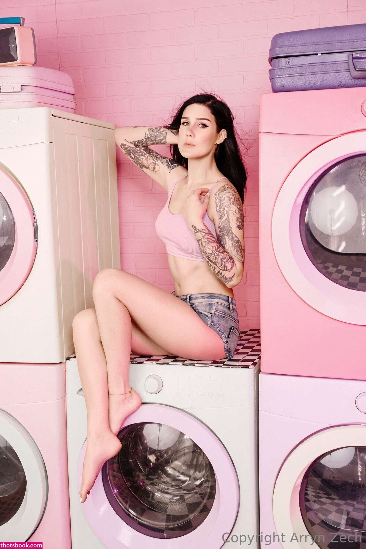 Arryn Zech Photo #591