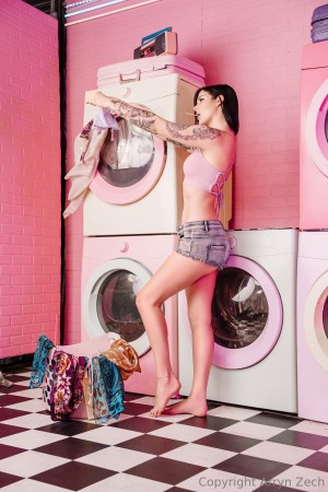 Arryn Zech Photo #604