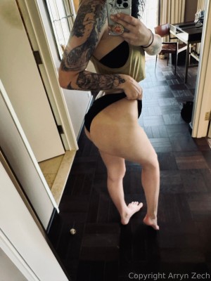 Arryn Zech Photo #627