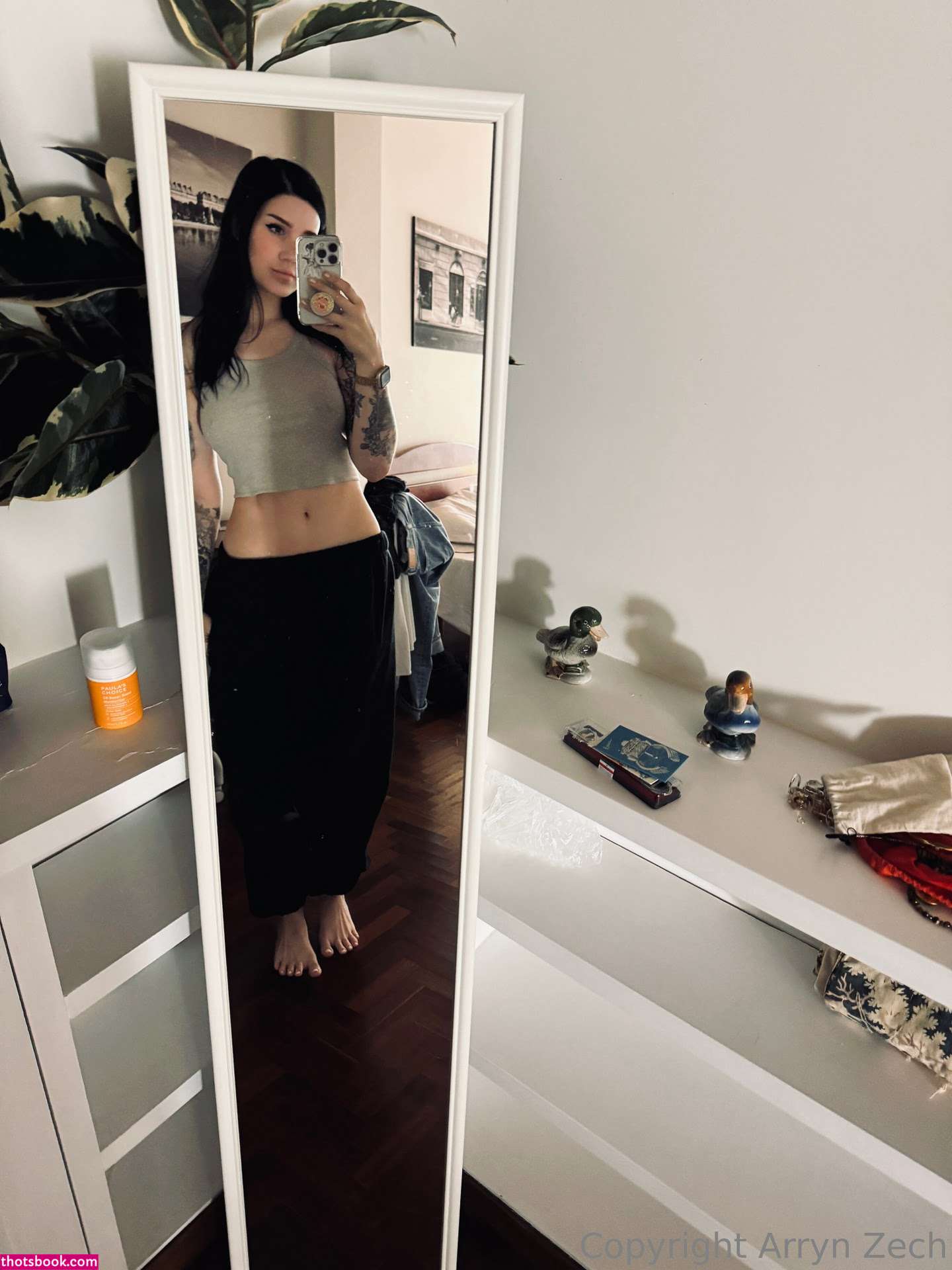 Arryn Zech Photo #637