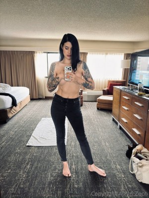 Arryn Zech Post #50