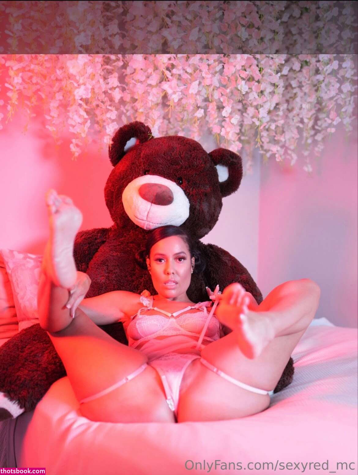 Sexyredmagiccity Photo #149