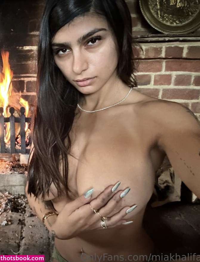 Mia Khalifa Photo #957