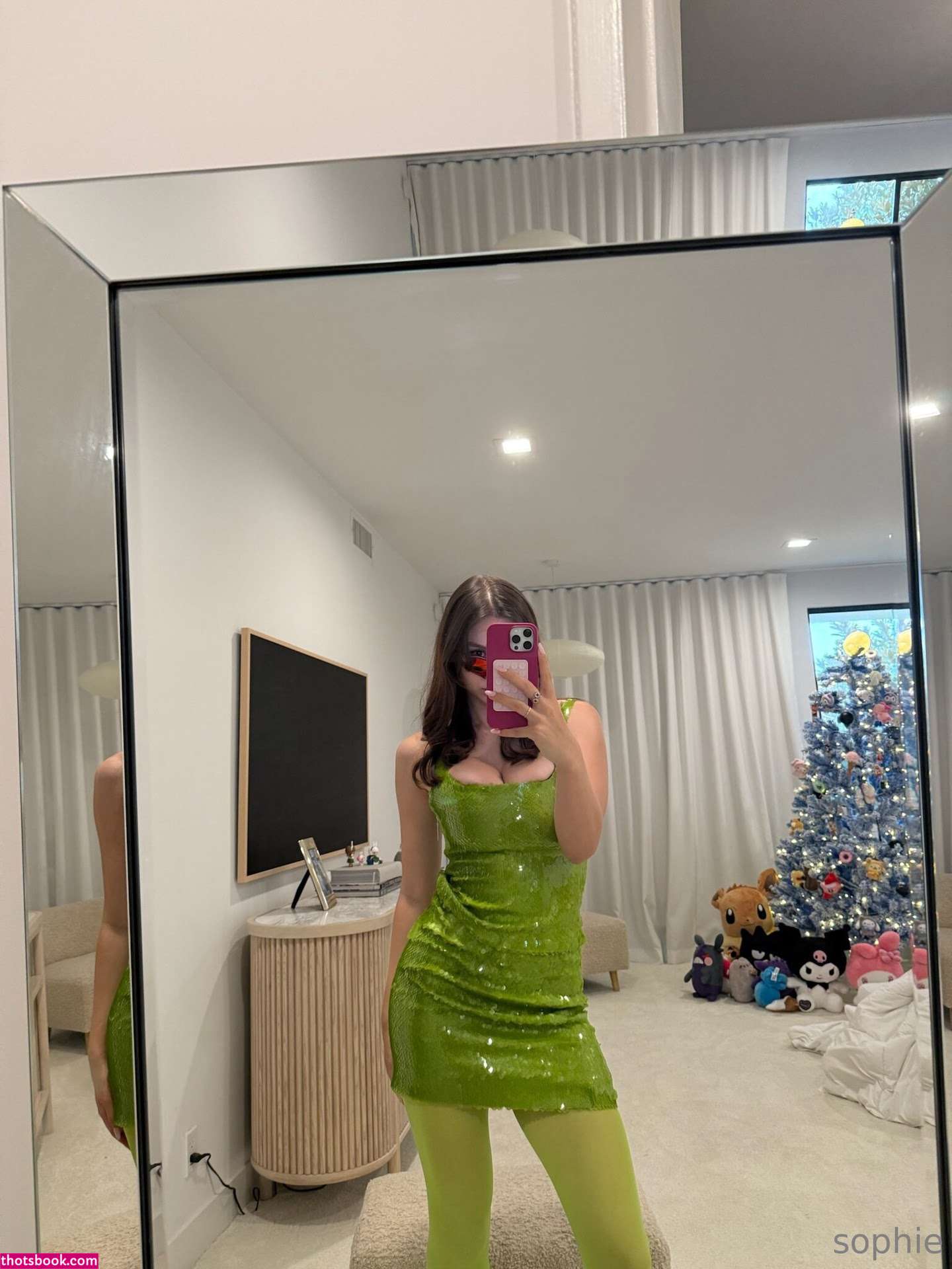 Sophie Mudd Photo #1047