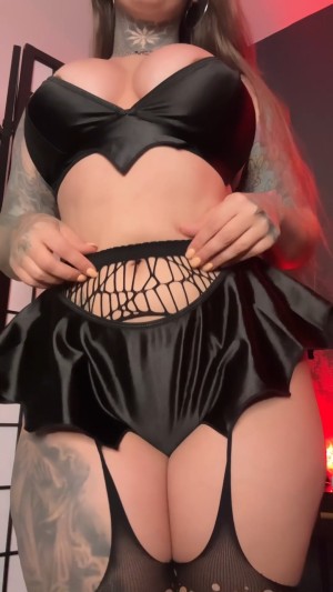 Giuliana Cabrazia Video #198