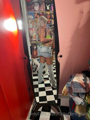 Faith Irving Photo #7