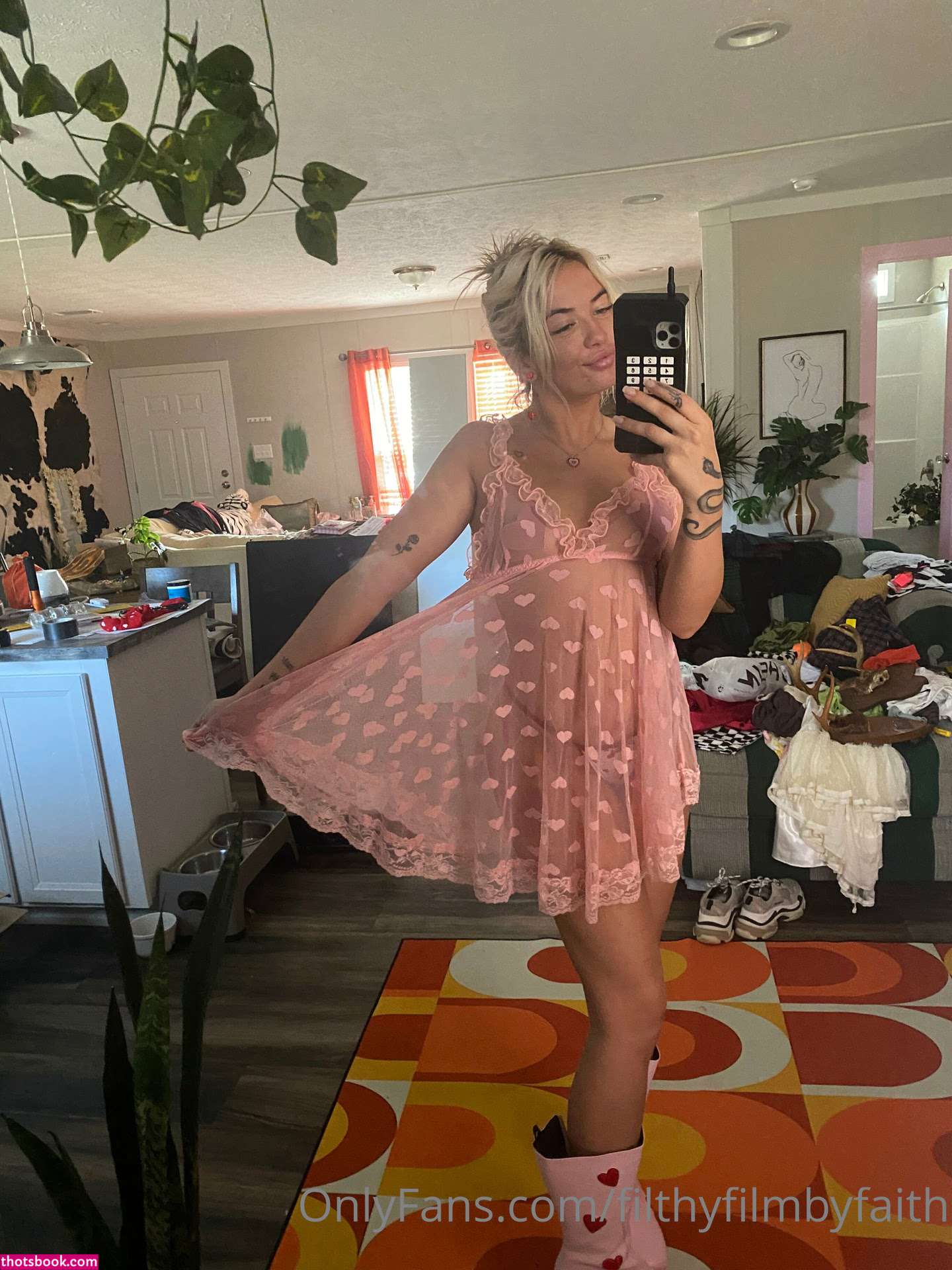 Faith Irving Photo #20