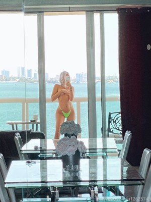 Faith Irving Photo #31