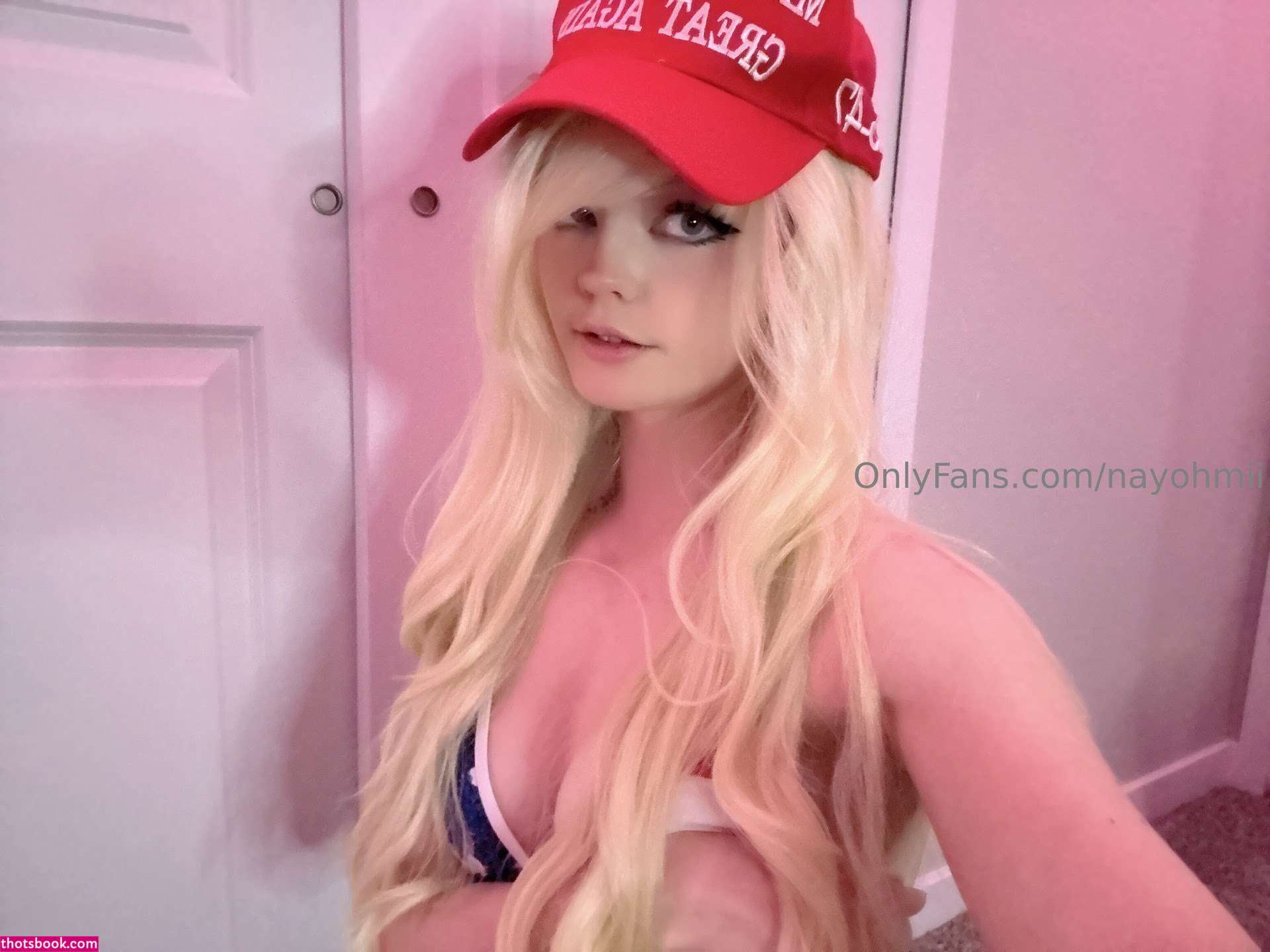 Strawbeariemilkk Photo #197