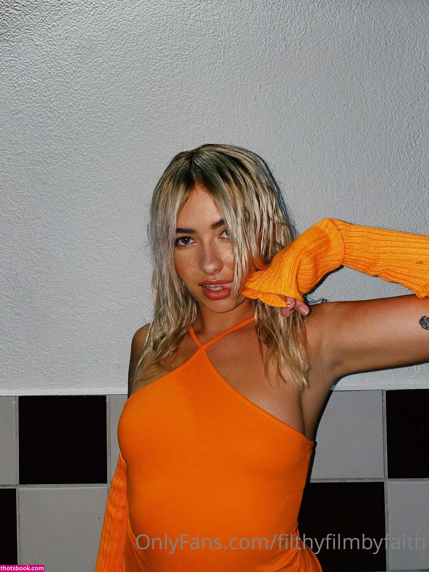 Faith Irving Photo #86