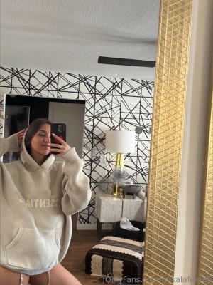 Mikaela Lafuente Photo #1711