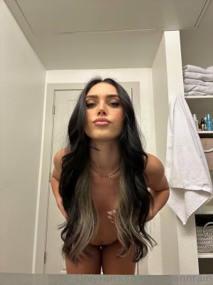 megannreign Photo #5