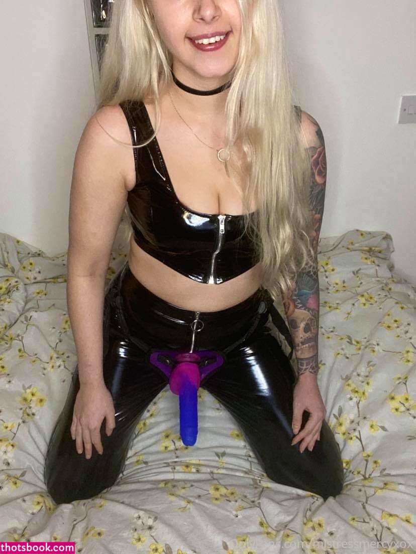 mistressmercyxox Photo #10