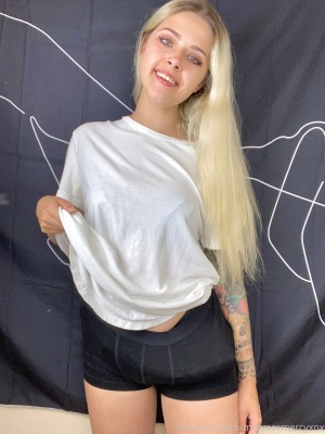 mistressmercyxox Photo #117