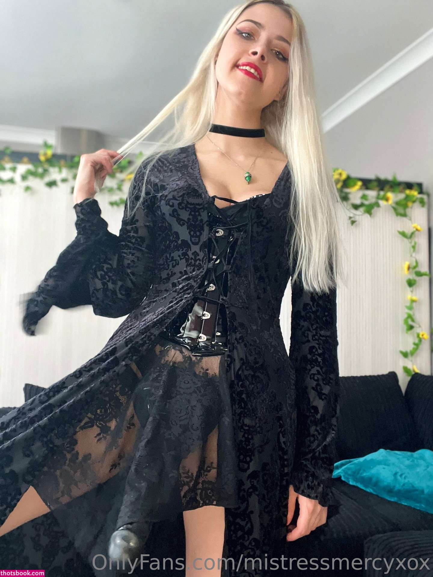 mistressmercyxox Photo #142