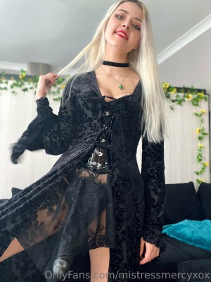 mistressmercyxox Photo #142