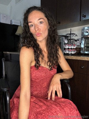 Eva Ziegler Photo #8