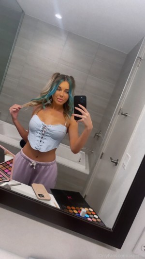 Aspen Ashley Photo #27