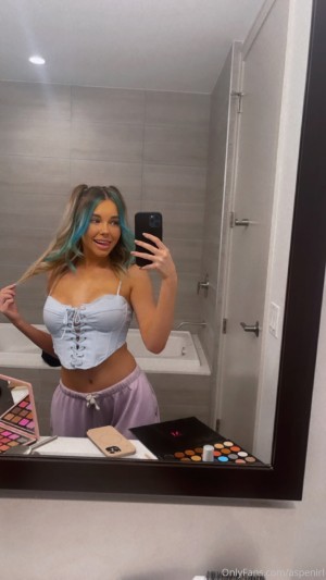 Aspen Ashley Photo #39