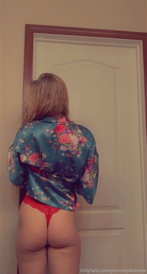 Youronlyabsinthe Photo #13