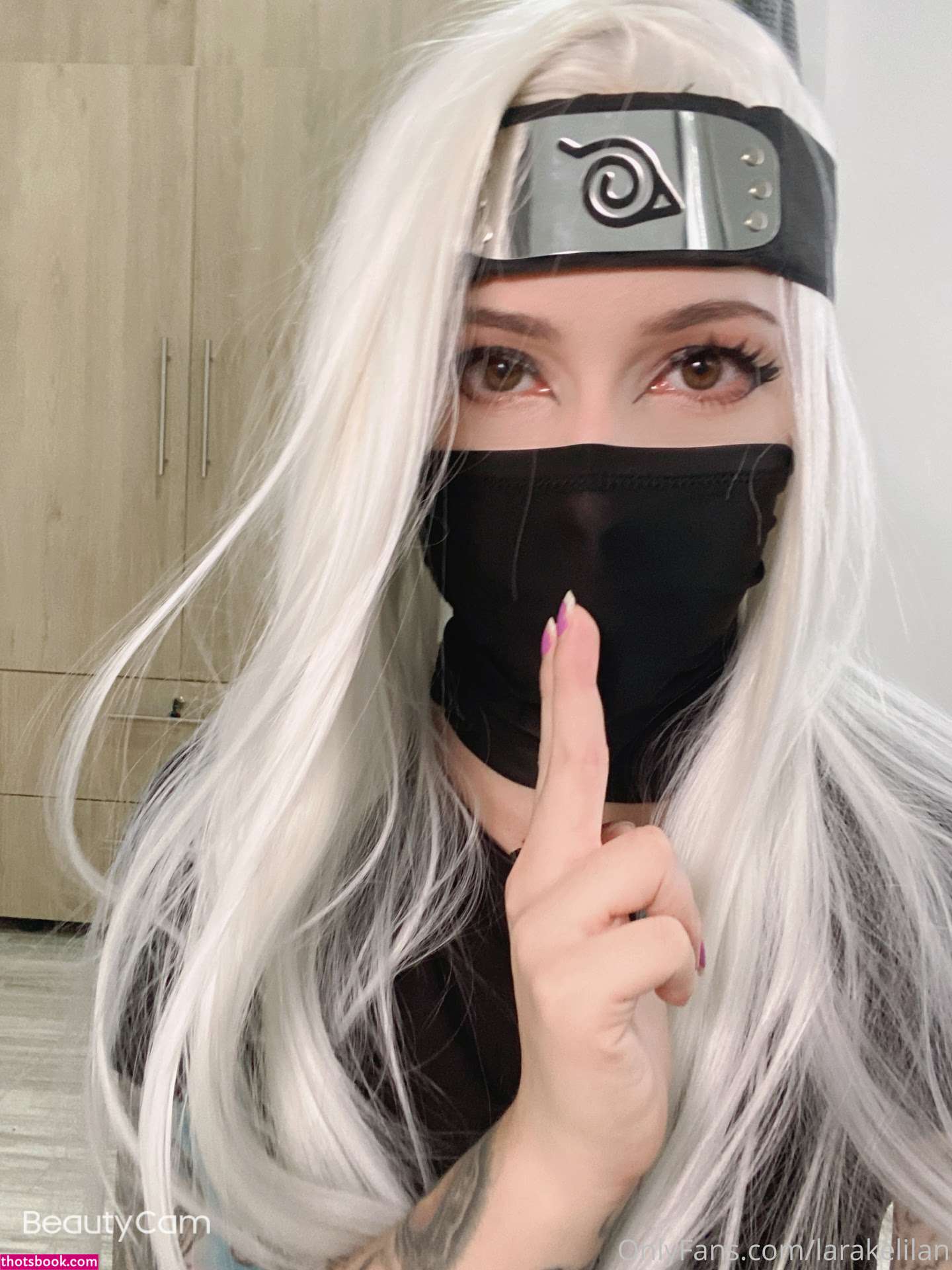 Laura Maya Photo #98