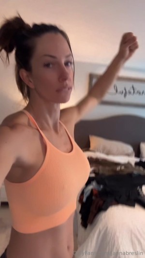 Janna Breslin Video #707