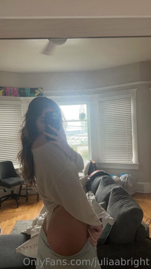 Julia Bright Photo #229