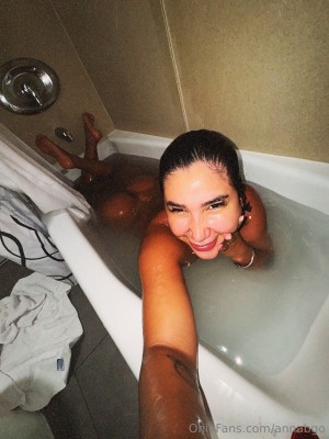 Anna Beggion Photo #195