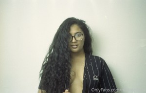 Nikki from The Normies Photo #24