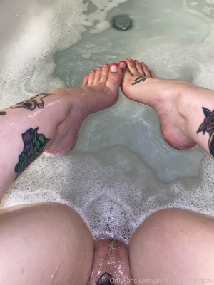 theprincesspineapple Photo #30