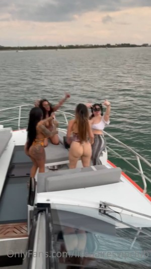 Lissa Aires Photo #259