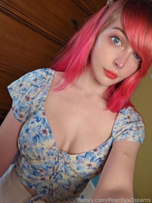 Peachyxdreams Photo #38