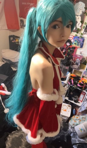 sniffmittens Photo #2