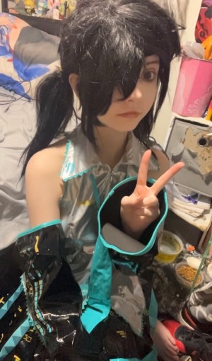 sniffmittens Photo #33