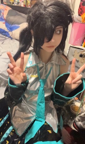 sniffmittens Photo #34