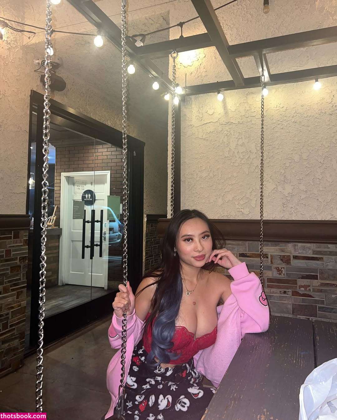 Ynori Nguyen Photo #8