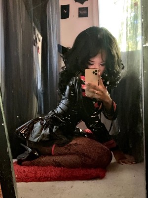 Thelovewitch942 Photo #35