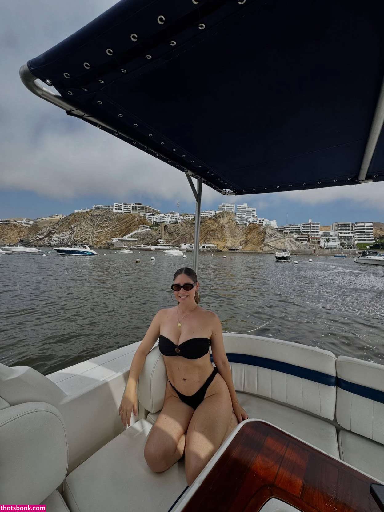 Carolain Cawen Photo #1