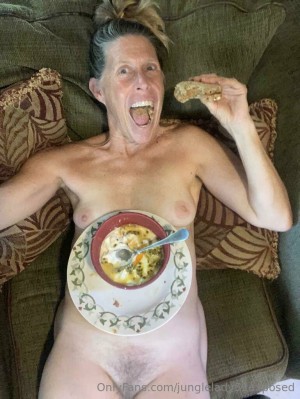 Junglelady52 Photo #41