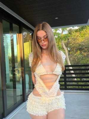 Sondra Blust Photo #349