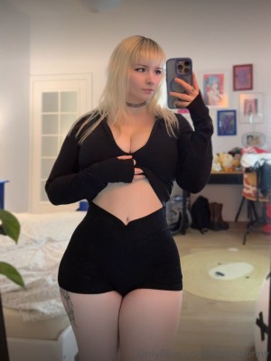 Monochromesan Photo #319