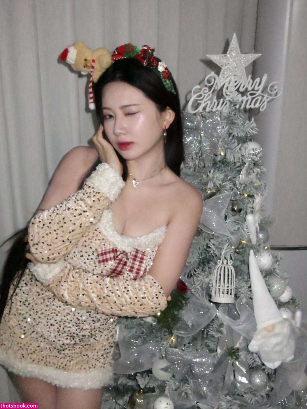 Laura Ziphora Photo #1