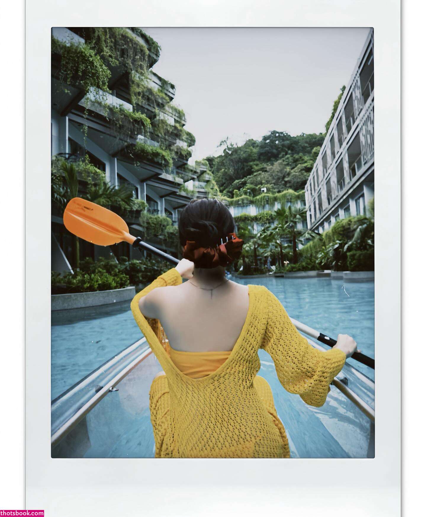 Laura Ziphora Photo #15