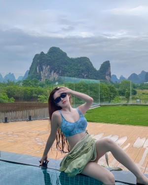 Laura Ziphora Photo #28