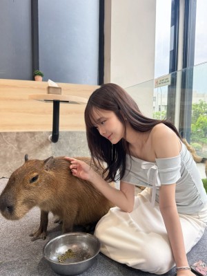 Nadine Abigail Photo #1