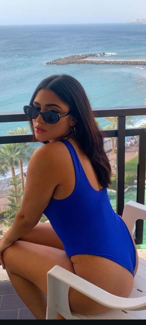 Nina Samuels Photo #15