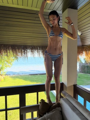 Cait Knight Photo #57